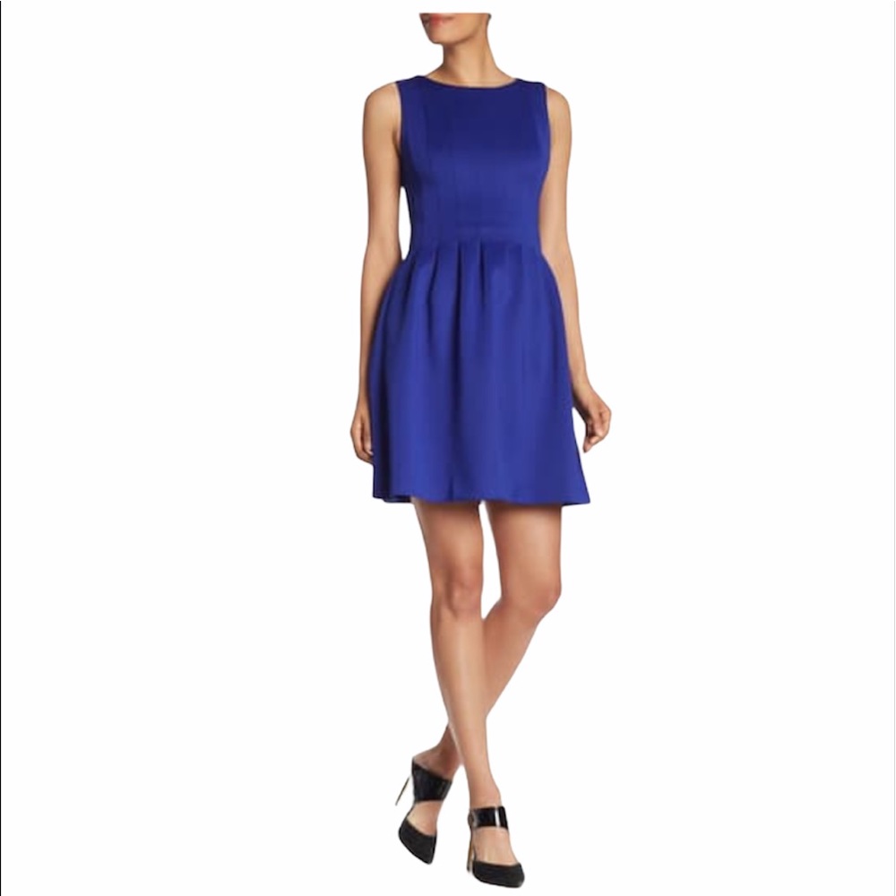 Vince Camuto blue sleeveless pocket skater dress